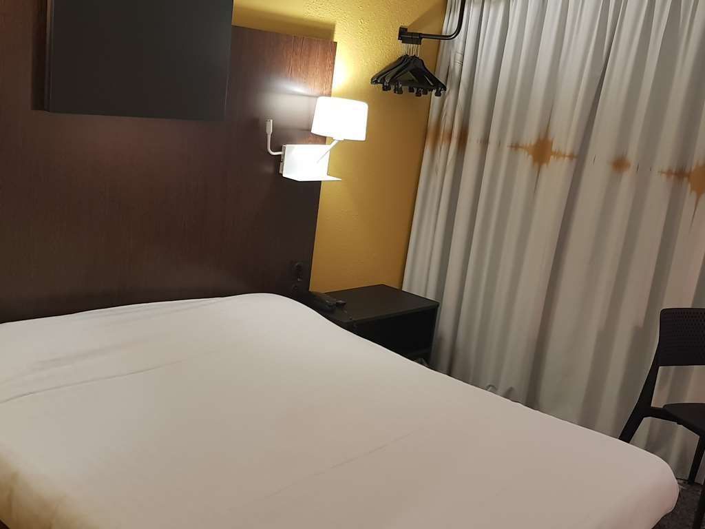 Ibis Styles Massy Opera Hotell Rum bild