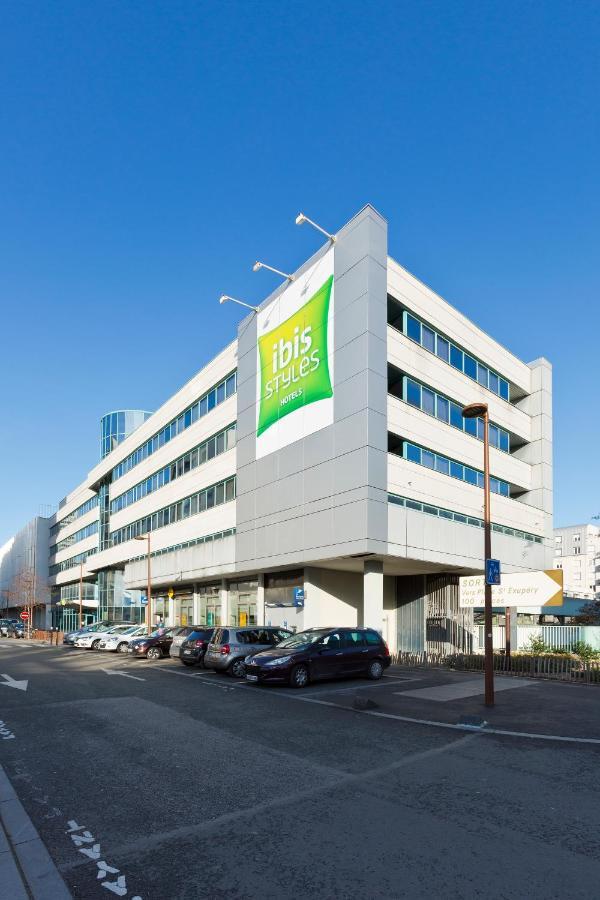 Ibis Styles Massy Opera Hotell Exteriör bild